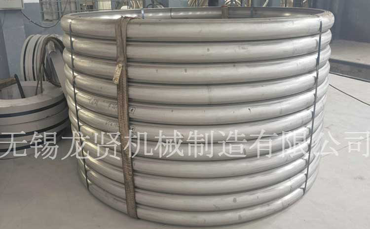 筒體外半管的結(jié)構(gòu)特點、功能與應(yīng)用怎樣？