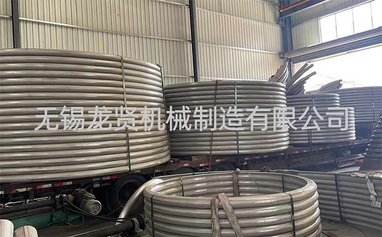 江蘇筒體半圓管哪家交貨快？龍賢：把 “急單” 變 “閃電單”，工業(yè)圈的 “準(zhǔn)時(shí)達(dá)王者”